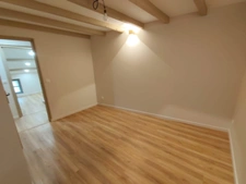 Maison de caractère rénovée + studio indépendant + grand garage/atelier + terrasse Rochefort-du-Gard – Centre historique