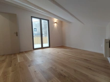 Maison de caractère rénovée + studio indépendant + grand garage/atelier + terrasse Rochefort-du-Gard – Centre historique