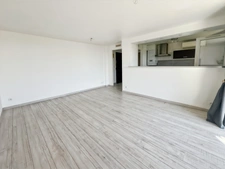 Appartement à vendre 4 pièces LA CIOTAT (13) - 74m2  terrasse vue mer - cave - au calme - à pieds centre ville.