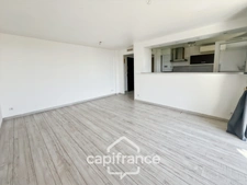 Appartement à vendre 4 pièces LA CIOTAT (13) - 74m2  terrasse vue mer - cave - au calme - à pieds centre ville.