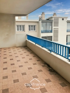 Apartment for sale, 3 rooms + terrace, TOULON (83)