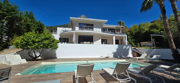 Maison à vendre 7 pièces LA VALETTE DU VAR (83)