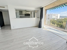 Appartement à vendre 4 pièces LA CIOTAT (13) - 74m2  terrasse vue mer - cave - au calme - à pieds centre ville.