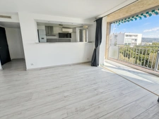Appartement à vendre 4 pièces LA CIOTAT (13) - 74m2  terrasse vue mer - cave - au calme - à pieds centre ville.