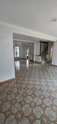 House for sale 5 rooms MARSEILLE 11TH DISTRICT (11) land 961m²