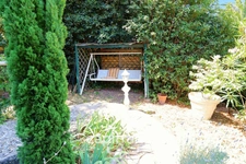 Dpt Var (83), for sale TOULON SERINETTE 4-room apartment + large garden level.  