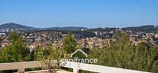 6-room apartment + 1 double garage TOULON (83)