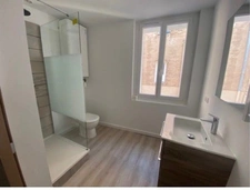 Immeuble à vendre CUERS (83) 4 appartements loués.