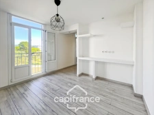 Appartement à vendre 4 pièces LA CIOTAT (13) - 74m2  terrasse vue mer - cave - au calme - à pieds centre ville.