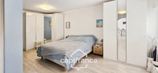 6-room apartment + 1 double garage TOULON (83)