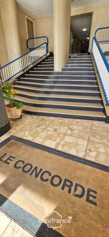 Apartment for sale, 3 rooms + terrace, TOULON (83)