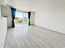 Appartement à vendre 4 pièces LA CIOTAT (13) - 74m2  terrasse vue mer - cave - au calme - à pieds centre ville.