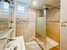 Appartement à vendre 4 pièces LA CIOTAT (13) - 74m2  terrasse vue mer - cave - au calme - à pieds centre ville.