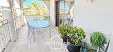 Apartment for sale 4 rooms SANARY SUR MER (83) + 2 garages + Parking.