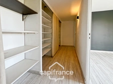 Appartement à vendre 4 pièces LA CIOTAT (13) - 74m2  terrasse vue mer - cave - au calme - à pieds centre ville.