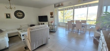 Dpt Var (83), à vendre TOULON SERINETTE appartement T4 + grand rez de jardin.  