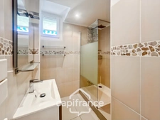 Appartement à vendre 4 pièces LA CIOTAT (13) - 74m2  terrasse vue mer - cave - au calme - à pieds centre ville.