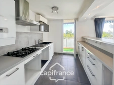 Appartement à vendre 4 pièces LA CIOTAT (13) - 74m2  terrasse vue mer - cave - au calme - à pieds centre ville.
