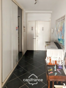 Apartment for sale, 3 rooms + terrace, TOULON (83)