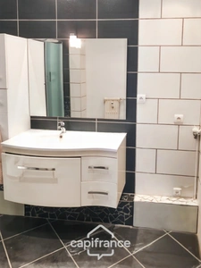 Apartment for sale, 3 rooms + terrace, TOULON (83)