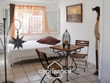 House for sale, 5 rooms + swimming pool, SOLLIES VILLE (83)
