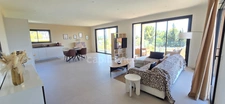 Apartment for sale, 4 rooms, BANDOL (83) + 2 parking spaces + terrace