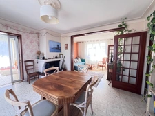 Maison 5 pièces accueillante et verdoyante