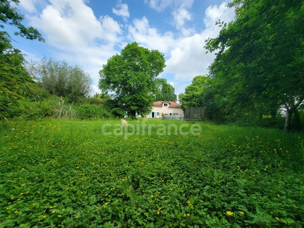 Ancien chai de 1783 – 240 m² – DPE A – 5 000 m² de terrain