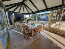 Corps de ferme – 1 280 m² de hangars + maison DPE B – Saint-Sever (40)