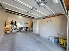 Single-storey 3-bedroom property · Saltwater swimming pool · Underfloor heating