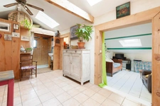 Vielle-Tursan – Une maisonnette singulière au cœur d’un terrain boisé de 4 800 m²