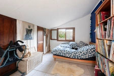 Vielle-Tursan – Une maisonnette singulière au cœur d’un terrain boisé de 4 800 m²