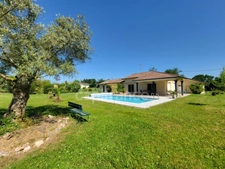 Single-storey 3-bedroom property · Saltwater swimming pool · Underfloor heating