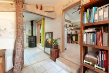 Vielle-Tursan – Une maisonnette singulière au cœur d’un terrain boisé de 4 800 m²