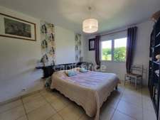 Single-storey 3-bedroom property · Saltwater swimming pool · Underfloor heating