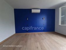 NOUVEAUTÉ – Maison 90 m² REFAITE À NEUF – DPE C – 3 Ch – Grand Sous-sol – BRESSOLS