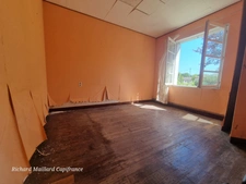 Maison ancienne à rénover + terrain constructible 809 m² — Bressols