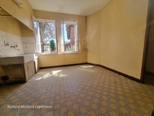 Maison ancienne à rénover + terrain constructible 809 m² — Bressols