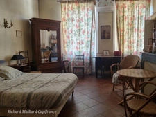 HISTORIC RESIDENCE FOR SALE IN MOISSAC (82)