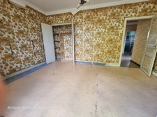 EXCLUSIVITÉ — Maison de caractère à fort potentiel à rénover — Cadre naturel exceptionnel  sur 3 300 m² de terrain