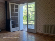 EXCLUSIVITÉ — Maison de caractère à rénover — Cadre naturel exceptionnel  sur 3 300 m² de terrain