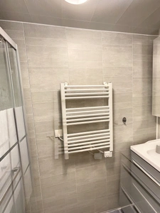 *** APPARTEMENT T2 MEUBLE * TERRASSE * PARKING ***