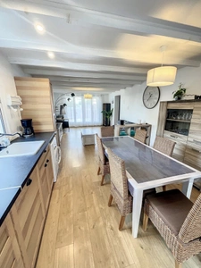 *** APPARTEMENT T2 MEUBLE * TERRASSE * PARKING ***