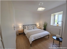  Charme de l'ancien : Maison familiale avec jardin, offrant 240m2 de surface totale au sol