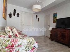  Charme de l'ancien : Maison familiale avec jardin, offrant 240m2 de surface totale au sol