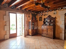 Le charme de la pierre et l'authenticité bressane ! 🏡 ✨