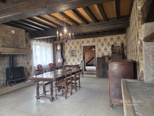 Maison de village- FARGES LES MACON (71)