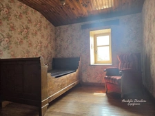 Maison de village- FARGES LES MACON (71)