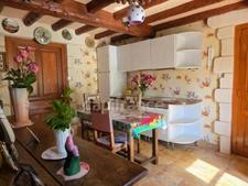 Le charme de la pierre et l'authenticité bressane ! 🏡 ✨