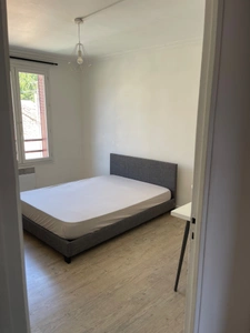 3-room apartment for sale in Marseille 5th arrondissement (13)